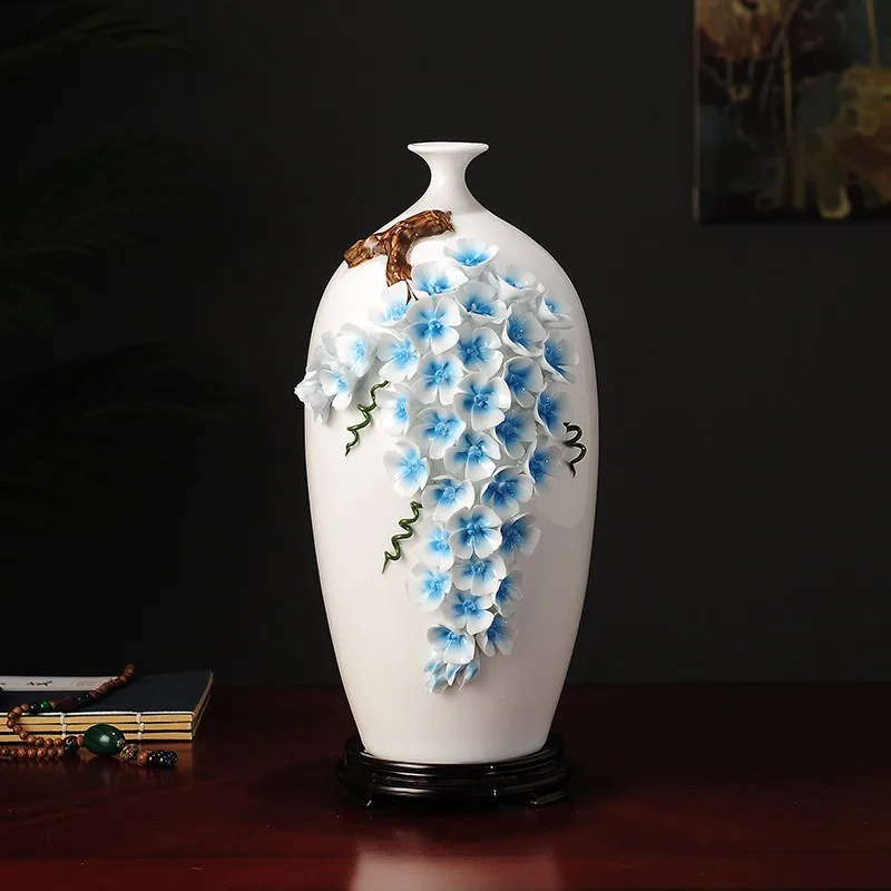 New Chinese vase ornament ceramic Bogu frame porcelain handicrafts porch TV cabinet wine cabinet home accessories
New Chinese vase ornament ceramic Bogu frame porcelain handicrafts porch TV cabinet wine cabinet home accessories
