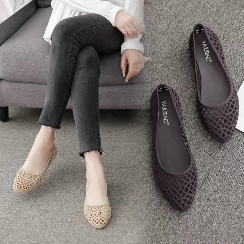 2026 Summer Women's Jelly Wedge Flats Pointed Toe Hollow Out Slip On Breathable Beach Sandals Anti Slip Casual Shoes
2026 Summer Women's Jelly Wedge Flats Pointed Toe Hollow Out Slip On Breathable Beach Sandals Anti Slip Casual Shoes