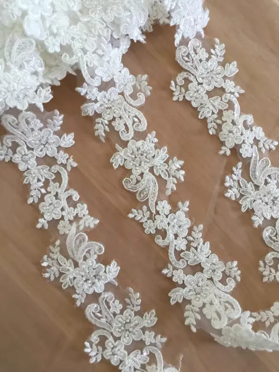 2 ярда бусины для ногтей автомобиля кость кружевная отделка свадебное платье головной убор цветок encaje encajes de tela
2 ярда бусины для ногтей автомобиля кость кружевная отделка свадебное платье головной убор цветок encaje encajes de tela