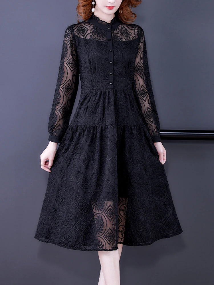 Autumn New Black Silk Embroidery Hook Flower Hollow Sexy Midi Dress 2024 Women Korean Vintage Hepburn Elegant Bodycon Chic Dress
Autumn New Black Silk Embroidery Hook Flower Hollow Sexy Midi Dress 2024 Women Korean Vintage Hepburn Elegant Bodycon Chic Dress