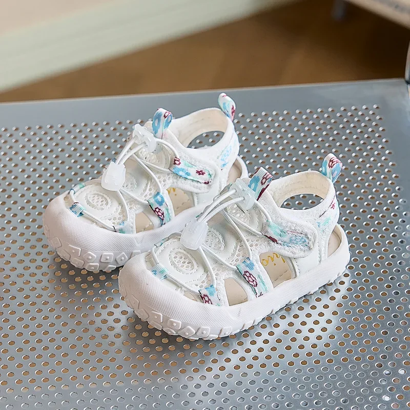 Girls Sports Sandals Non-slip Soft Sole Kids Casual Shoes Toes Capped 2025 Summer New Children Beach Shoes Mesh Graffiti Cute
Girls Sports Sandals Non-slip Soft Sole Kids Casual Shoes Toes Capped 2025 Summer New Children Beach Shoes Mesh Graffiti Cute