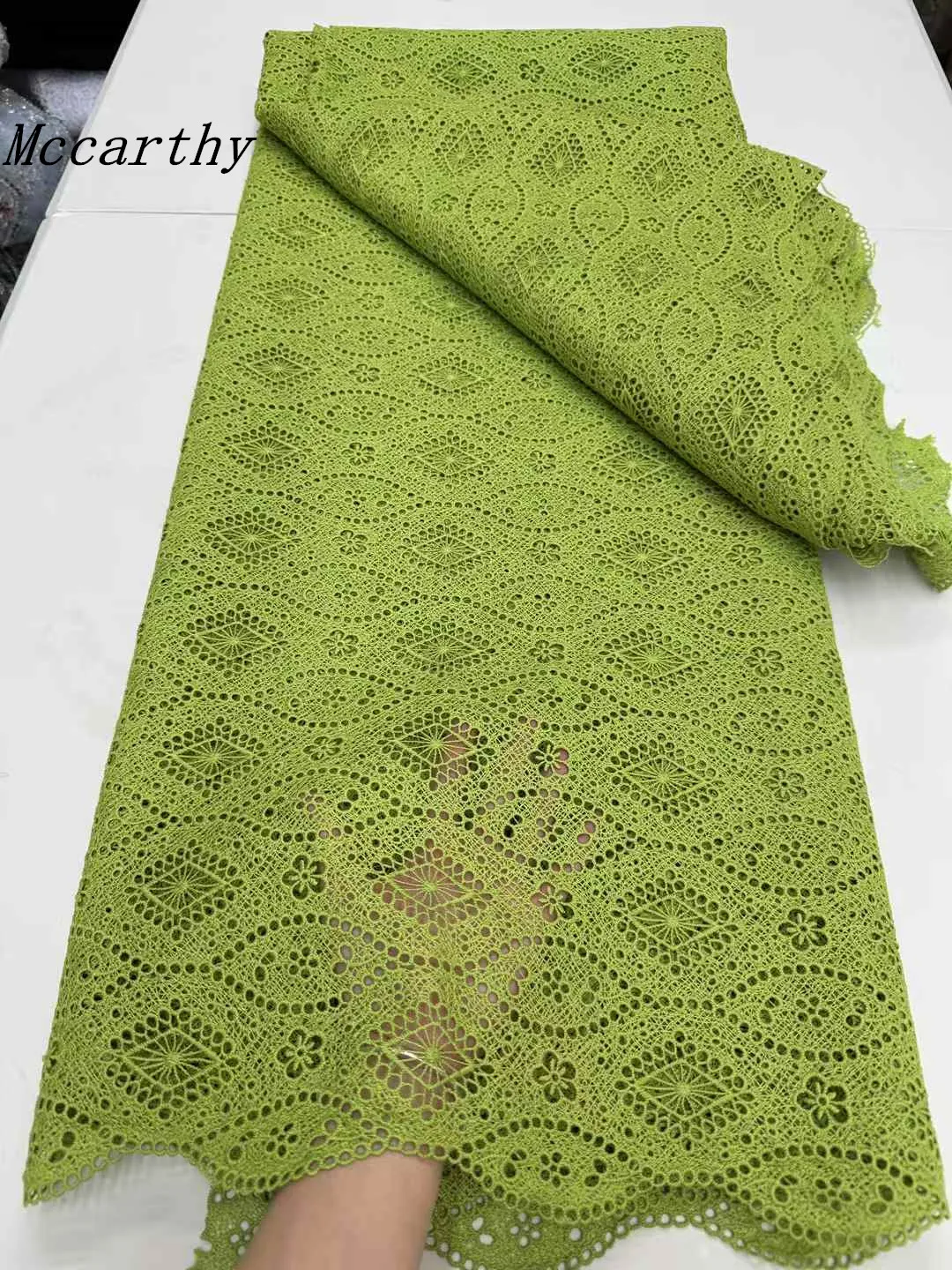 Green African Guipure Cord Sequins Lace Fabric 2025 High Quality Nigerian Water Soluble Lace Fabric For Women Party Dresses
Green African Guipure Cord Sequins Lace Fabric 2025 High Quality Nigerian Water Soluble Lace Fabric For Women Party Dresses