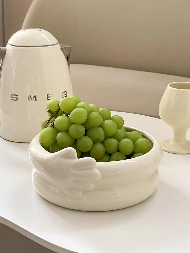 Creative Nordic Fruit Tray Simple Living Room Ins Style Coffee Table High-end Storage Box Ceramic Fruit Tray
Creative Nordic Fruit Tray Simple Living Room Ins Style Coffee Table High-end Storage Box Ceramic Fruit Tray