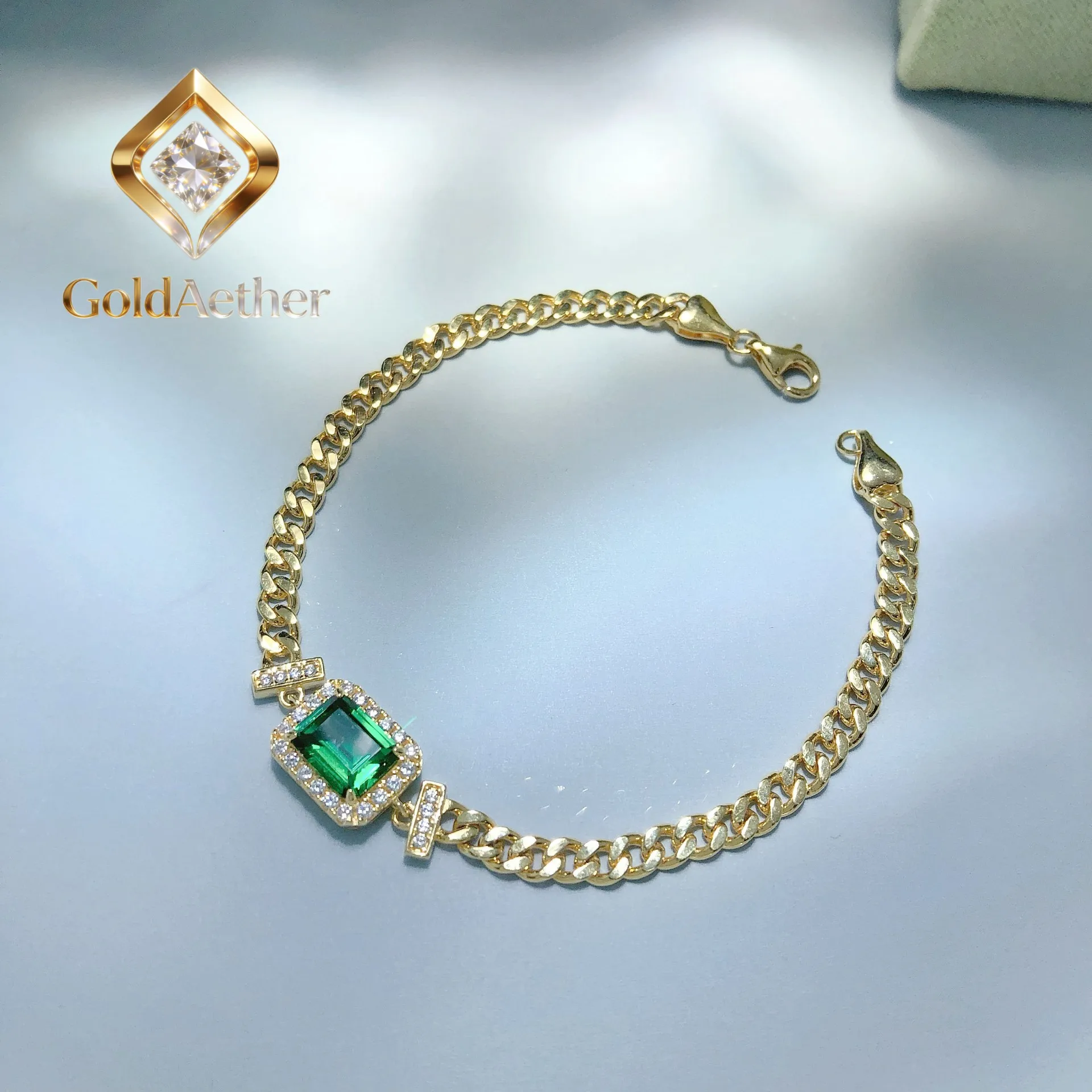 GoldAether Luxury 100% Real 18k Gold Women's Vintage Emerald Diamond Bracelet Square Moissanite Bracelet
GoldAether Luxury 100% Real 18k Gold Women's Vintage Emerald Diamond Bracelet Square Moissanite Bracelet