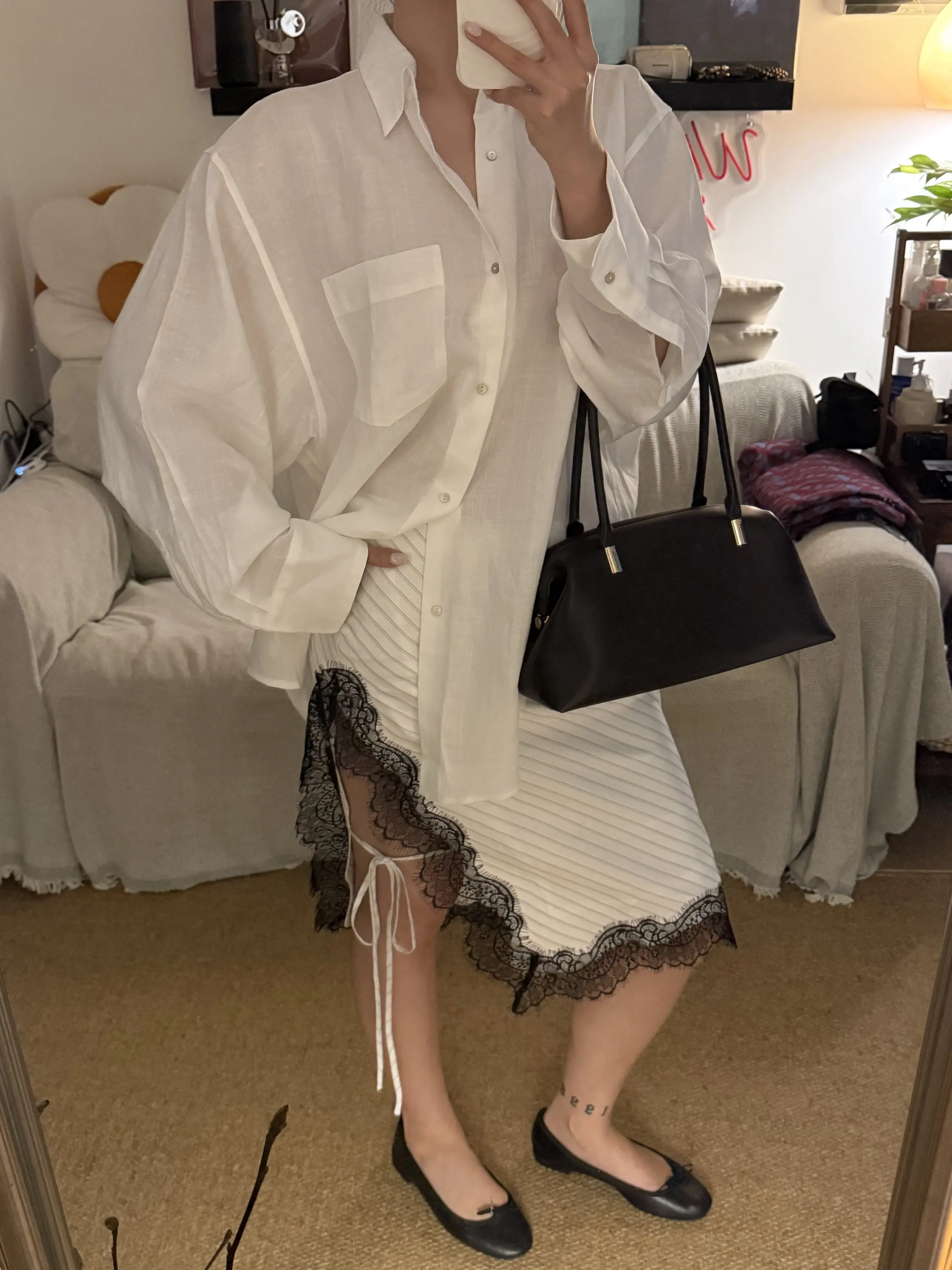 Retro American Black White Stripes Lace Splicing Half Skirt Women's Spring Summer New Casual High Quality mid Length Skirt
Retro American Black White Stripes Lace Splicing Half Skirt Women's Spring Summer New Casual High Quality mid Length Skirt