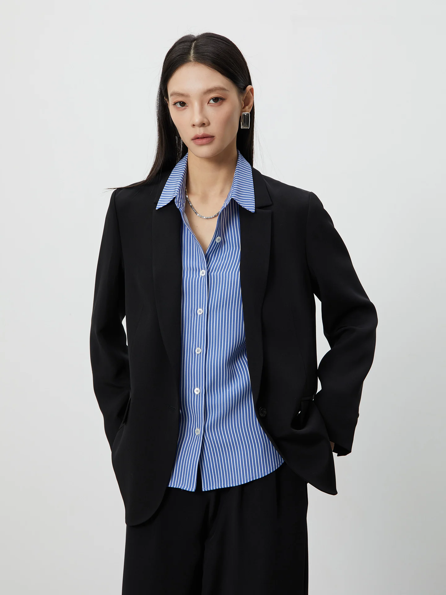 QinganJia Double Layer Silk Suit Jaet Commute Elegance Women's Straight Leg Suit Outerwear Breathable Long Sve Coat
QinganJia Double Layer Silk Suit Jaet Commute Elegance Women's Straight Leg Suit Outerwear Breathable Long Sve Coat