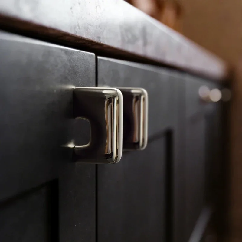 Titanium Silver Wardrobe Drawer Handles Solid Brass Elephant Cabinet Pulls Creative Animal Furniture Knobs Nordic Home Hardware
Titanium Silver Wardrobe Drawer Handles Solid Brass Elephant Cabinet Pulls Creative Animal Furniture Knobs Nordic Home Hardware