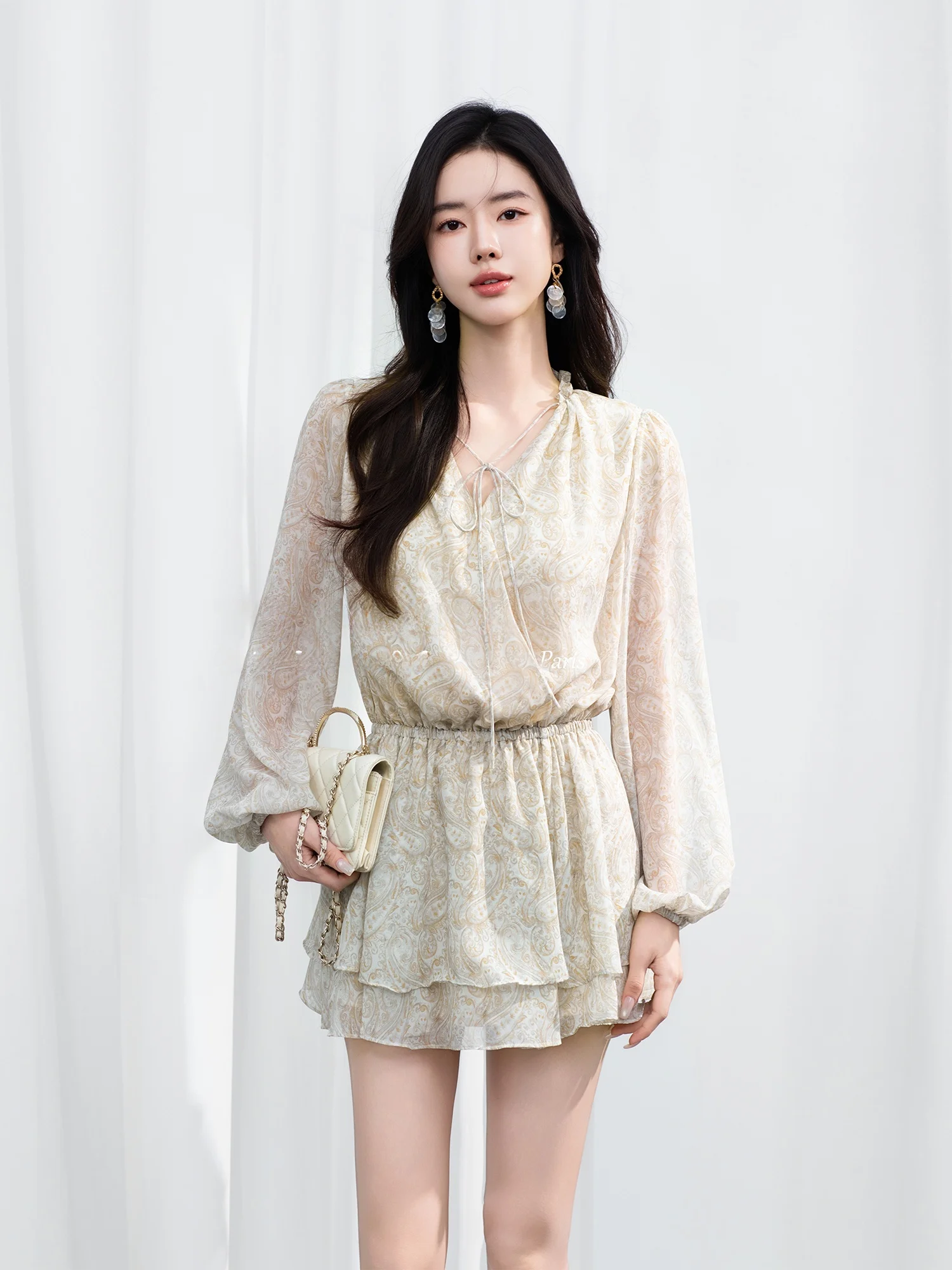 Touchin Haute Summer Lily Women's V-neck Lantern Sleeve Waist-cinching Layered Dress Commute Style Polyester Long Sleeve Loos...
Touchin Haute Summer Lily Women's V-neck Lantern Sleeve Waist-cinching Layered Dress Commute Style Polyester Long Sleeve Loos...