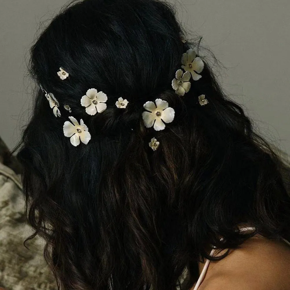 5Pcs Flower Hair Clips Gold Plated Bridal Hair Barrettes for Women Elegant Accessories Secure Fit Comfortable Daily Wear
5Pcs Flower Hair Clips Gold Plated Bridal Hair Barrettes for Women Elegant Accessories Secure Fit Comfortable Daily Wear