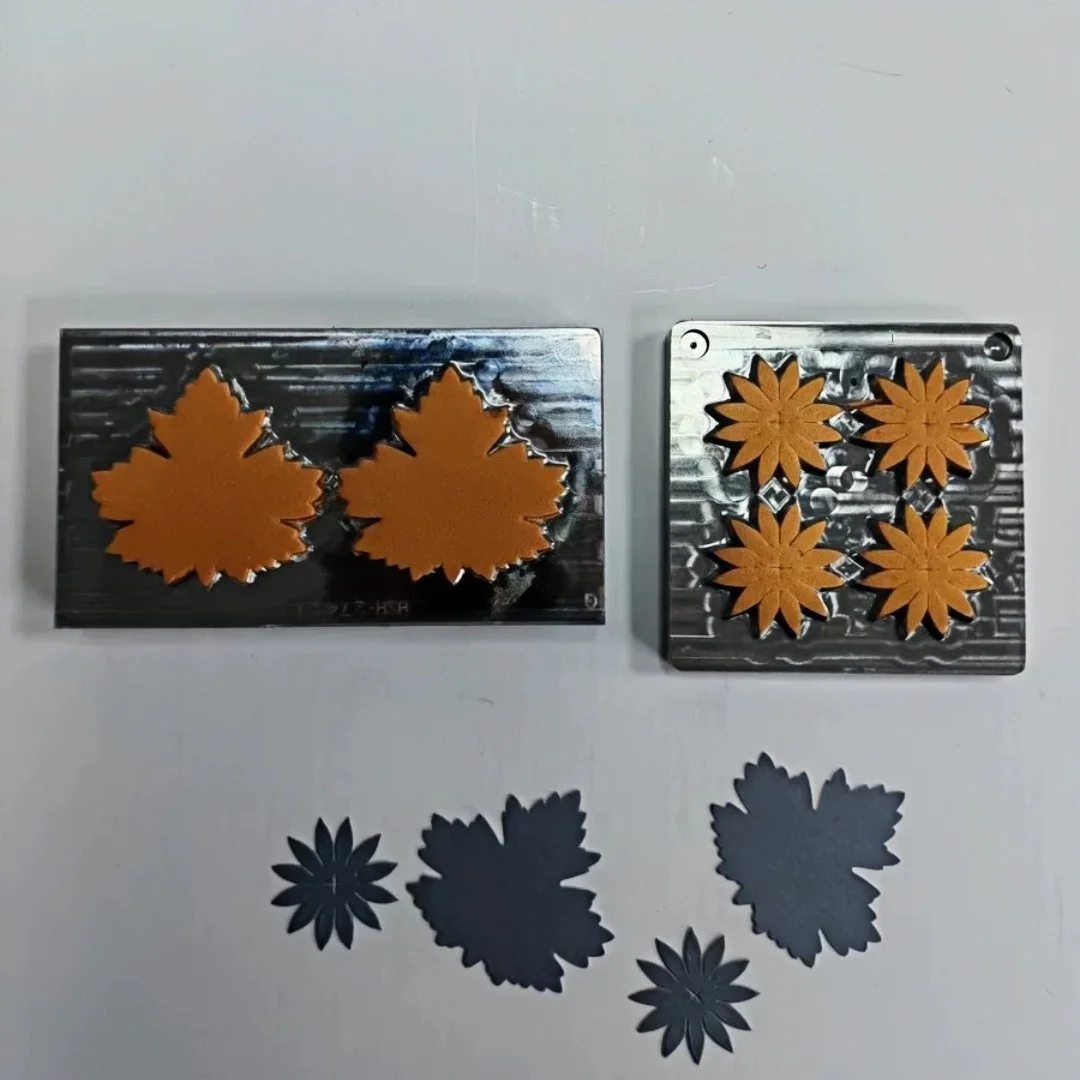 Angel with trumpet cutting die Template spiritual DIY Embossing Stencil for Blessing Cards
Angel with trumpet cutting die Template spiritual DIY Embossing Stencil for Blessing Cards