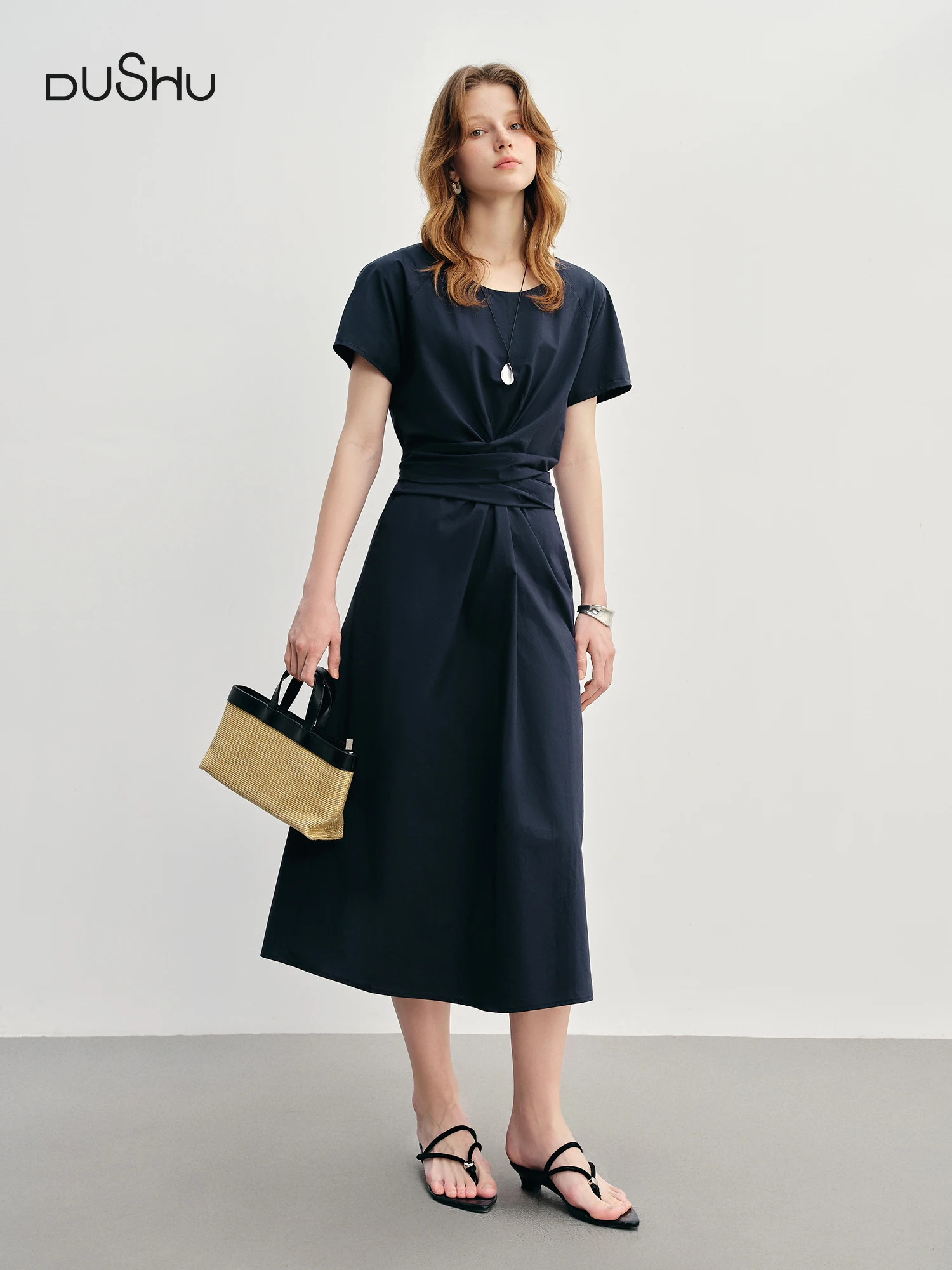 DUSHU Women's Pleated Tie HIgh Waist Mid-length Dress For Women 2025 Summer New Waist Slimming Irregular Dress 25DS88012 
DUSHU Women's Pleated Tie HIgh Waist Mid-length Dress For Women 2025 Summer New Waist Slimming Irregular Dress 25DS88012