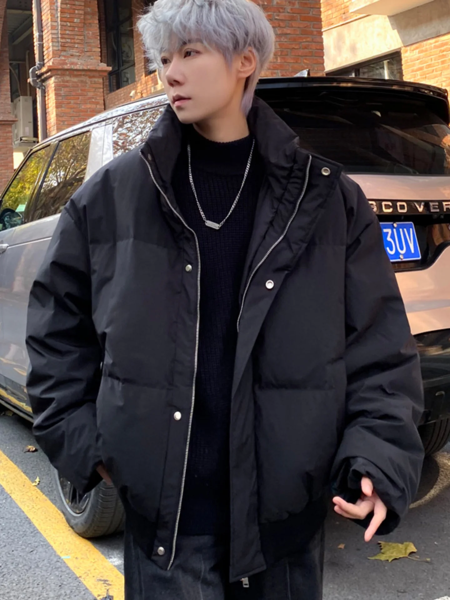 Мужская зимняя утепленная куртка-пуховик в американском стиле с воротником-стойкой, новая модная модель, укороченная, для активного отдыха
Мужская зимняя утепленная куртка-пуховик в американском стиле с воротником-стойкой, новая модная модель, укороченная, для активного отдыха