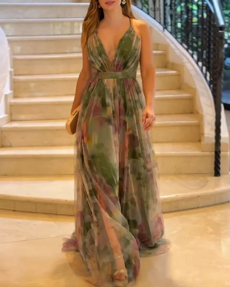 Printed V-neck slim shoulder strap long skirt elegant waist high seam mesh dress summer new women's clothing
Printed V-neck slim shoulder strap long skirt elegant waist high seam mesh dress summer new women's clothing