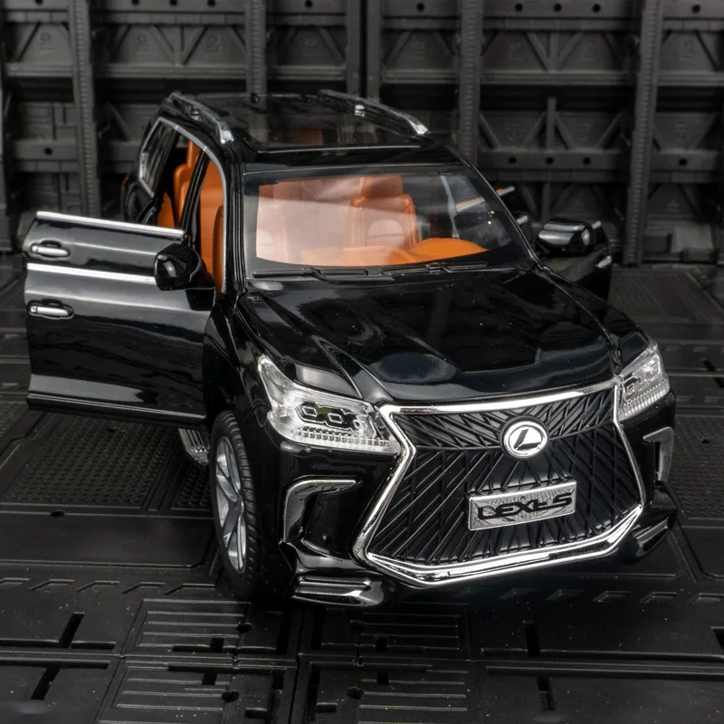 1:24 Lexus LX570 alloy off-road vehicle model, doors and engine hood, trunk can be opened has sound and lighting functions
1:24 Lexus LX570 alloy off-road vehicle model, doors and engine hood, trunk can be opened has sound and lighting functions