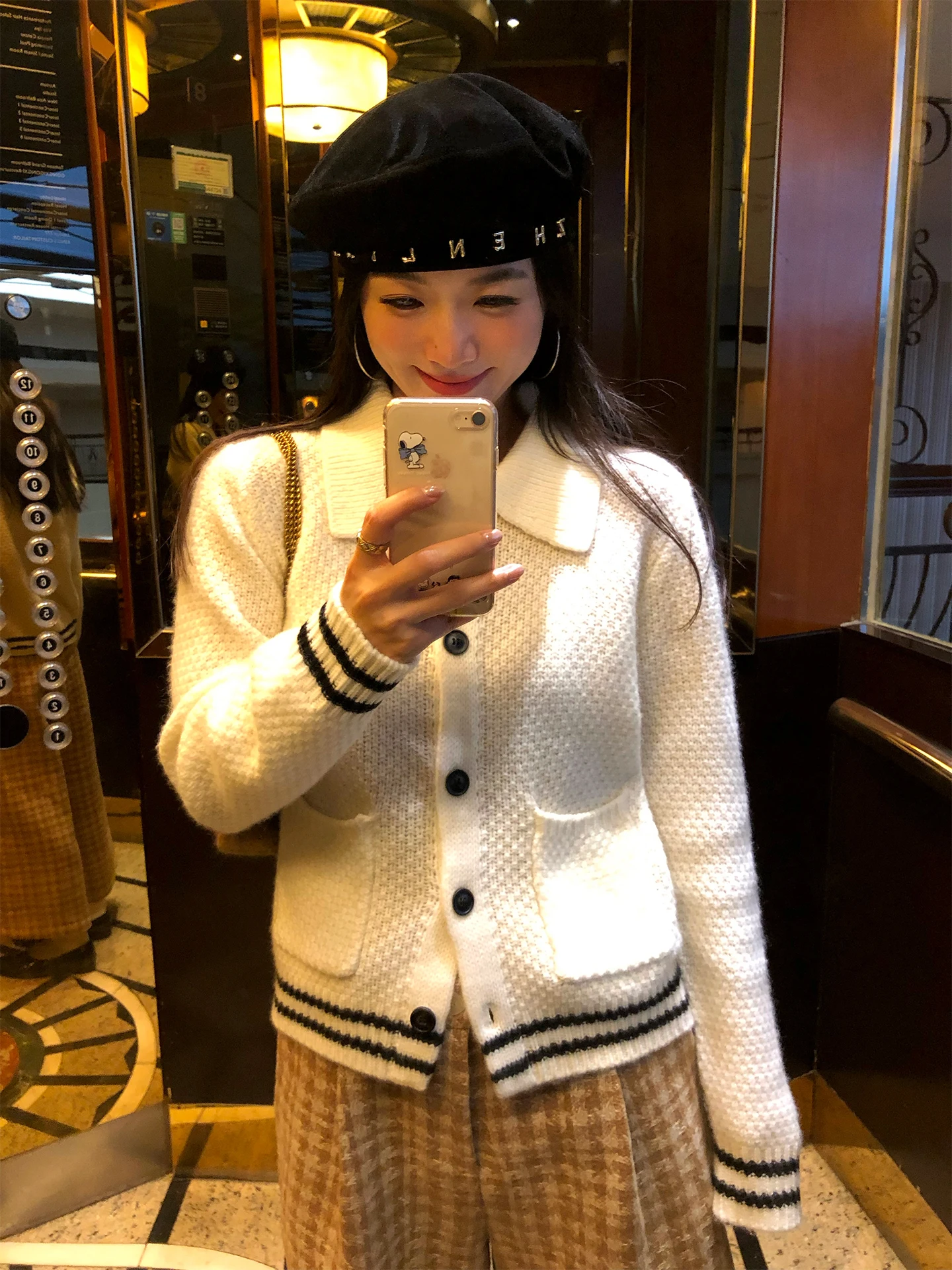 White Knitted Long Sleeve Sweater 2025 New Design Outerwear Inner Match Warm Woolen Coat Commute Style Straight Cut Hollow out
White Knitted Long Sleeve Sweater 2025 New Design Outerwear Inner Match Warm Woolen Coat Commute Style Straight Cut Hollow out