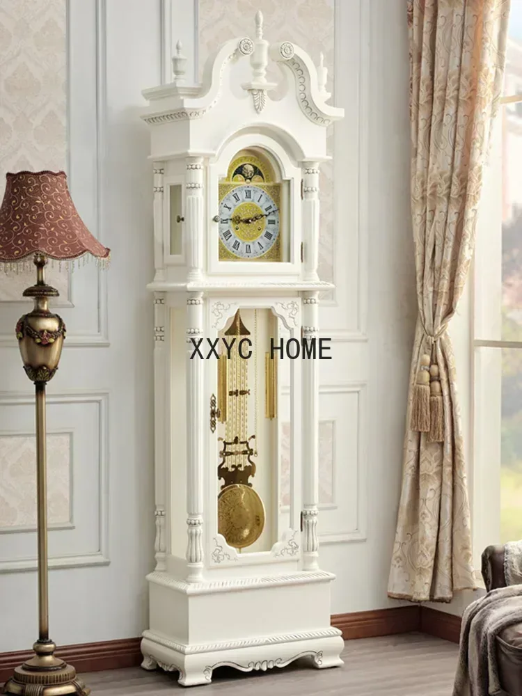 Retro De Grootvader Klok Woonkamer Massief Hout Verticale Klok Mechanische Villa Slinger Klok Witte
Retro De Grootvader Klok Woonkamer Massief Hout Verticale Klok Mechanische Villa Slinger Klok Witte
