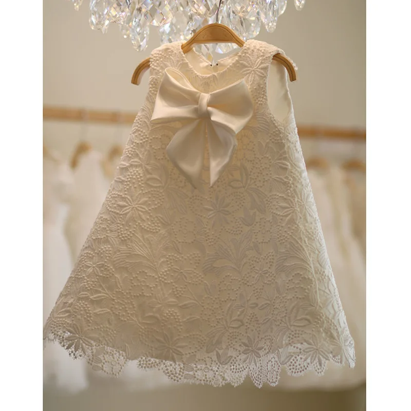 Baby's first birthday Korean version lace first birthday female princess fluffy yarn super fairy springdress
Baby's first birthday Korean version lace first birthday female princess fluffy yarn super fairy springdress