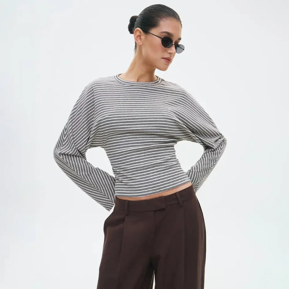 Women Button Front Knit Tops Long Sleeve Lace Patchwork Slim Fit Sweater Fall Fairy Grunge Gothic ClothesY2K Streetwear Fashion
Women Button Front Knit Tops Long Sleeve Lace Patchwork Slim Fit Sweater Fall Fairy Grunge Gothic ClothesY2K Streetwear Fashion