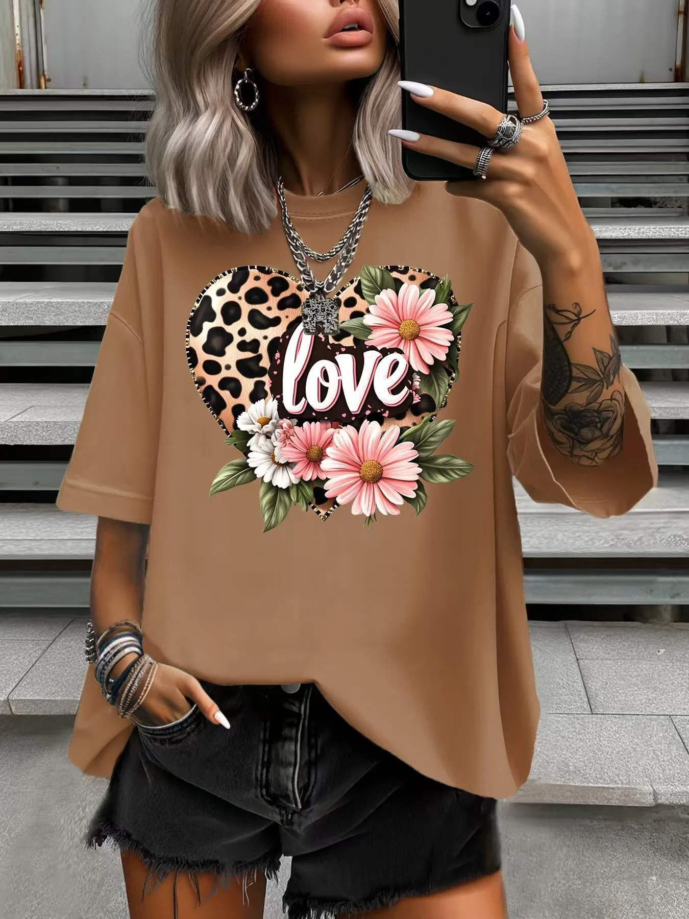 Summer Women's Plus Size T-Shirt Original Design Fashion Love Heart Leopard Printed Women's Casual Round Neck Short Sleeved Tops
Summer Women's Plus Size T-Shirt Original Design Fashion Love Heart Leopard Printed Women's Casual Round Neck Short Sleeved Tops
