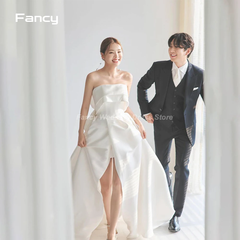 Fancy Simple Korea Strapless Wedding Dress A Line High Split Bridal Gown Soft Tulle 웨딩드레스 Corset Back Custom Made
Fancy Simple Korea Strapless Wedding Dress A Line High Split Bridal Gown Soft Tulle 웨딩드레스 Corset Back Custom Made