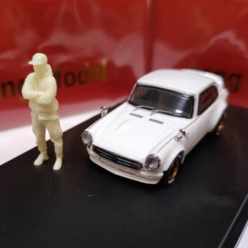 Масштаб 1:64 S800 с куклами, имитация игрушки из сплава, модель спортивного автомобиля, подарки, сувениры, классическая коллекция, статическое украшение 
Масштаб 1:64 S800 с куклами, имитация игрушки из сплава, модель спортивного автомобиля, подарки, сувениры, классическая коллекция, статическое украшение