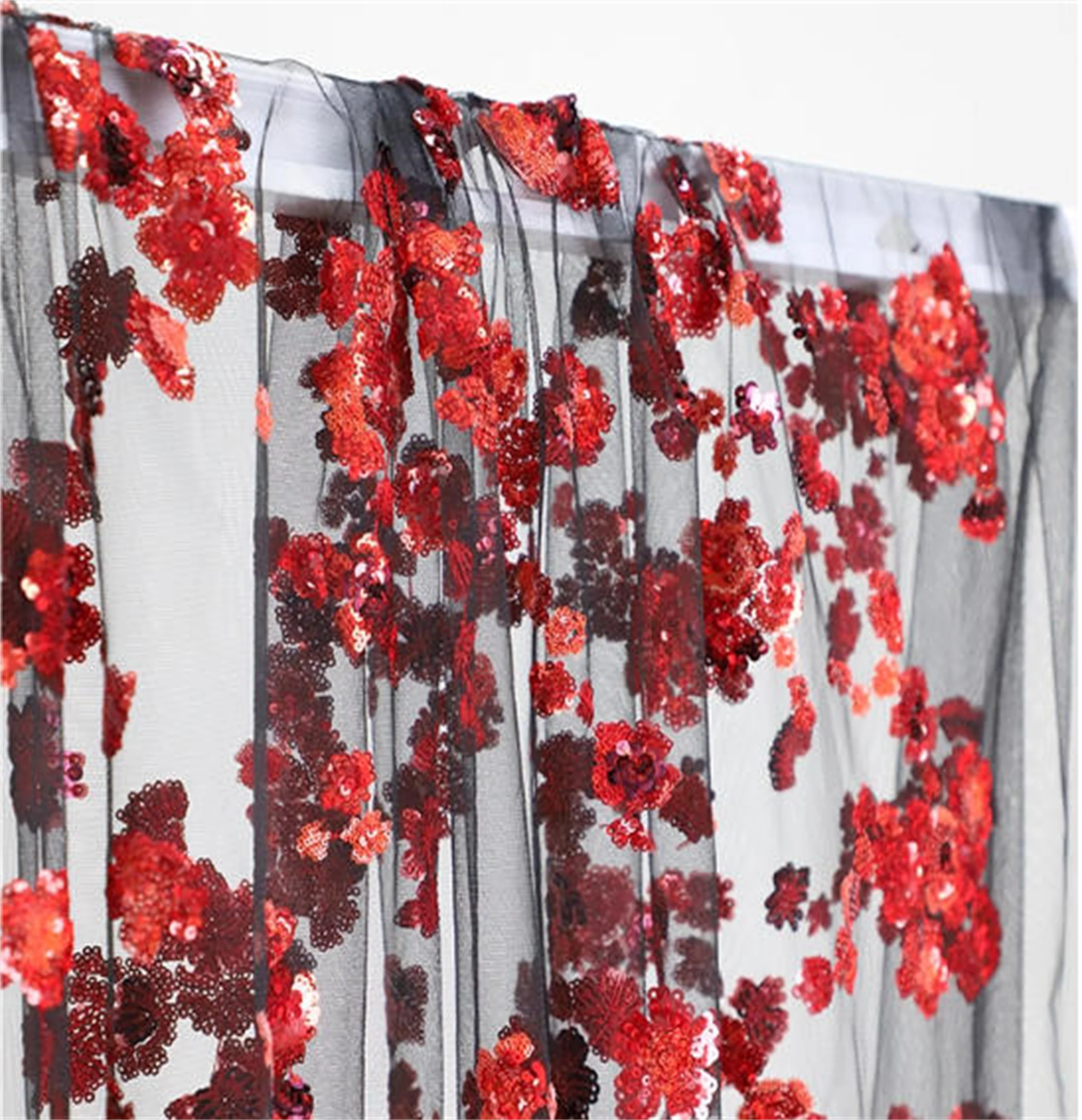 Черный фон, красный цветок, вышитая блестками сетка, вышитая пайетками ткань для платья, дизайнерская ткань для платья и свадебного фона
Черный фон, красный цветок, вышитая блестками сетка, вышитая пайетками ткань для платья, дизайнерская ткань для платья и свадебного фона