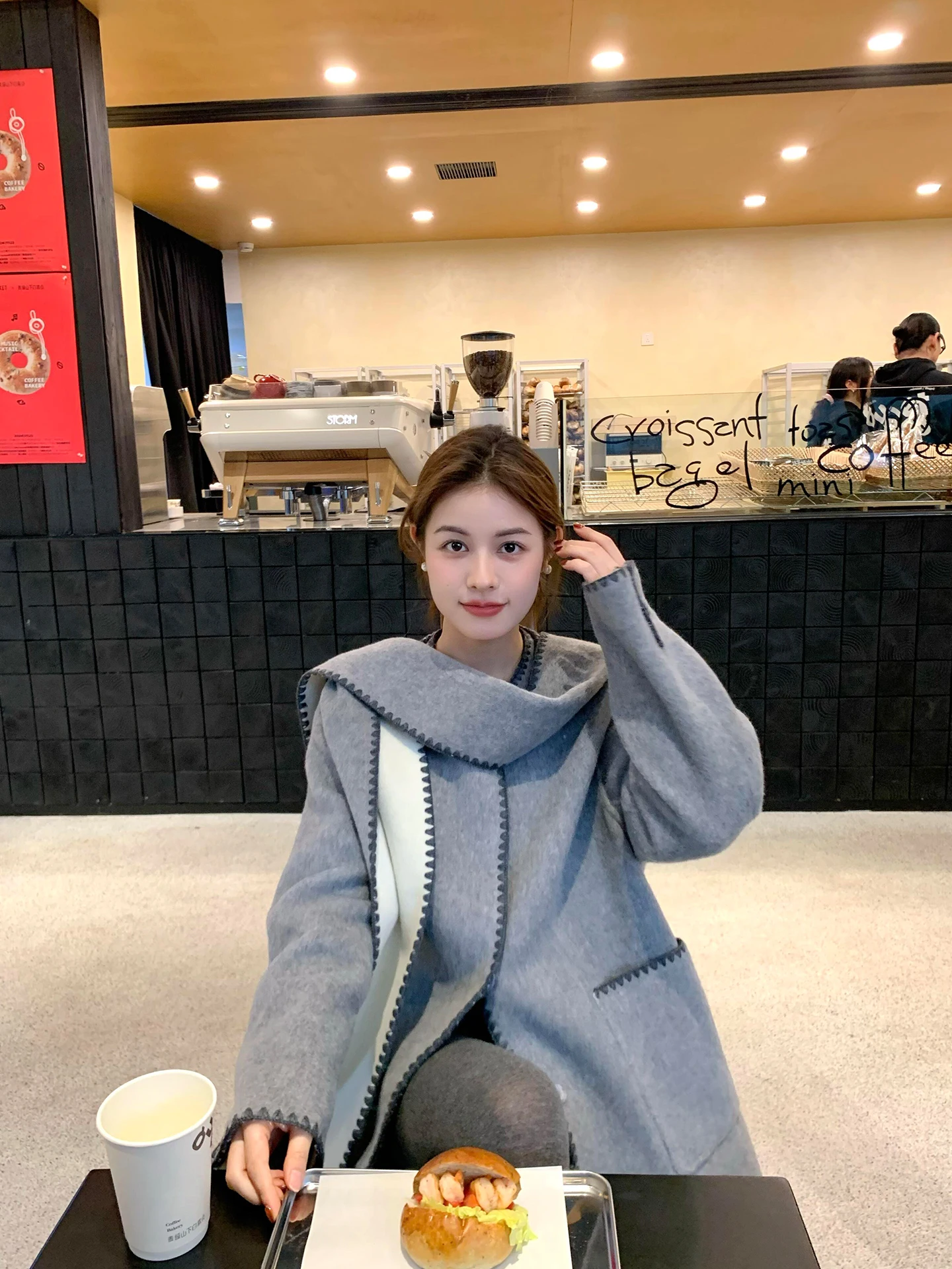 ay шерстяное пальто с капюшоном, женское свободное пальто с шарфом и воротником, Ne Design, зимняя модная одежда, повседневный Ele Sle Long Sve
ay шерстяное пальто с капюшоном, женское свободное пальто с шарфом и воротником, Ne Design, зимняя модная одежда, повседневный Ele Sle Long Sve