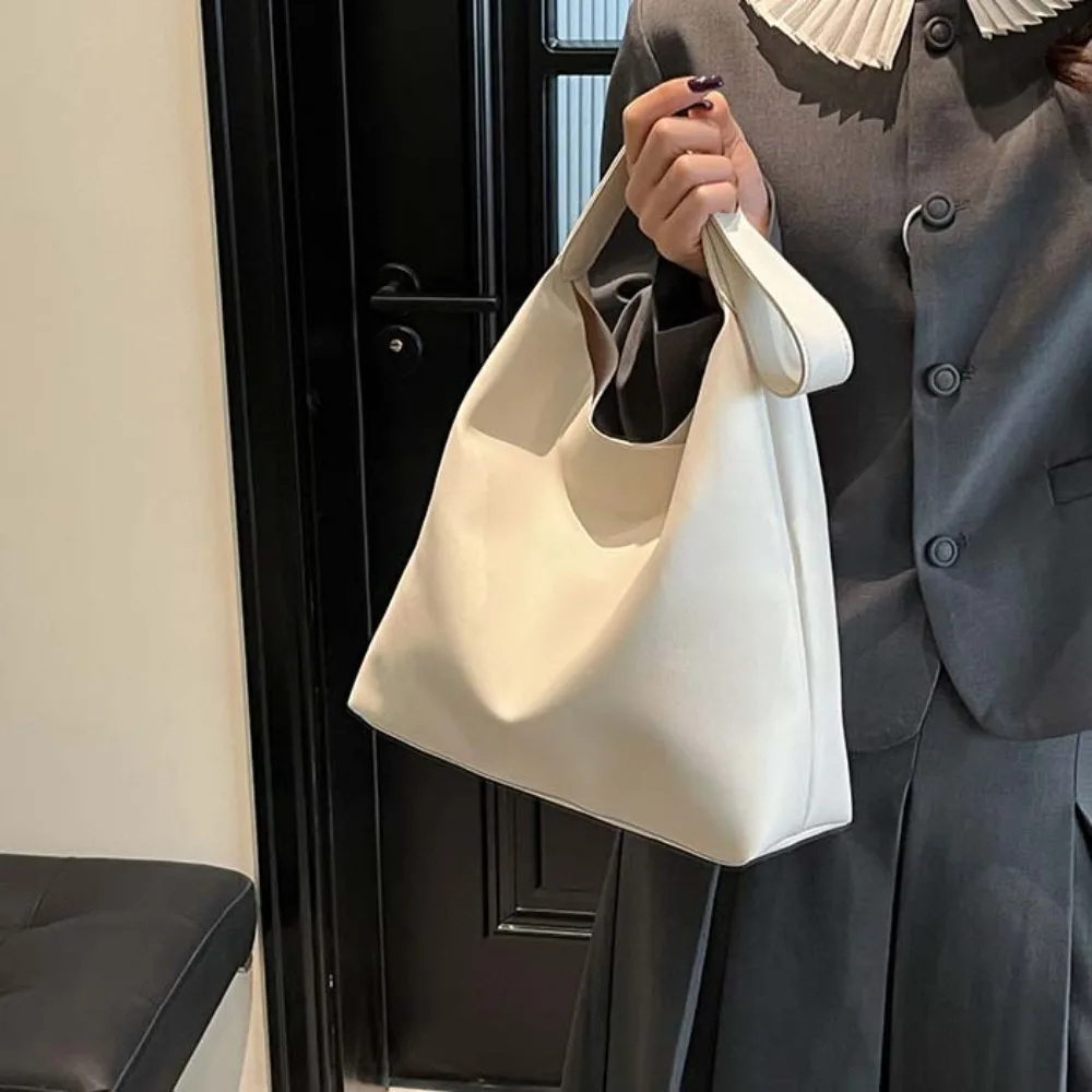 Elegant Soft PU Tote Bag Anti-Splash Water Magnetic Button Solid Color Handbag Black White French Underarm Bag School
Elegant Soft PU Tote Bag Anti-Splash Water Magnetic Button Solid Color Handbag Black White French Underarm Bag School