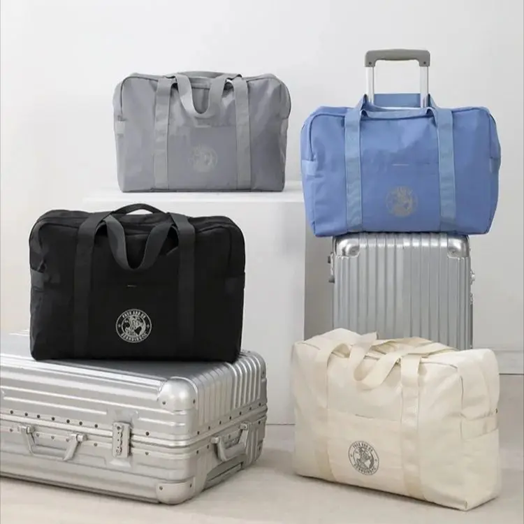 Foldable Travel Storage Bag Waterproof Large Capacity Carry On Duffel Luggage Bag with Trolley Sleeve for Travel Gym
Foldable Travel Storage Bag Waterproof Large Capacity Carry On Duffel Luggage Bag with Trolley Sleeve for Travel Gym