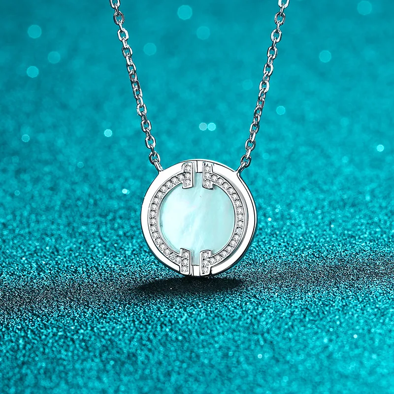 Platinum PT950 18K White Gold Moissanite Necklace Pendant for Women Artisan Crafted Luxury Jewelry
Platinum PT950 18K White Gold Moissanite Necklace Pendant for Women Artisan Crafted Luxury Jewelry