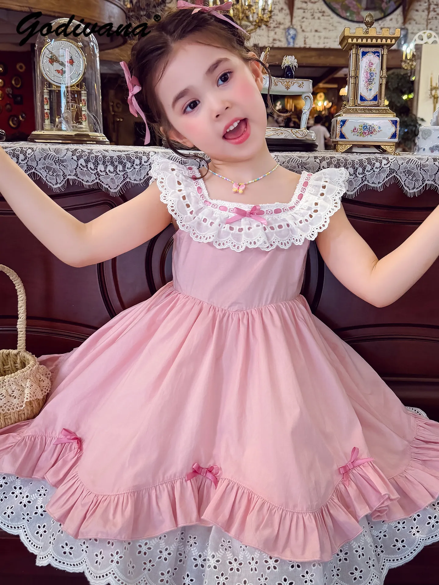 Sweet Little Girls Pink Lace Trim Princess Dress Kids 2026 New Summer Floral Ruffle Hem Cotton Bow Sleeveless Casual Tutu Dress
Sweet Little Girls Pink Lace Trim Princess Dress Kids 2026 New Summer Floral Ruffle Hem Cotton Bow Sleeveless Casual Tutu Dress