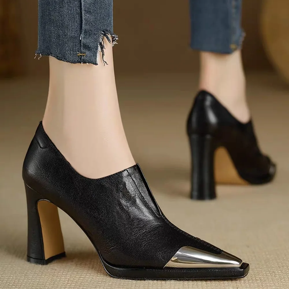 New Designer Soft Leather Women Ankle Boots Platform High Heel Pumps Pointed Leather Shoes Elegant Party Dress Work Shoes
New Designer Soft Leather Women Ankle Boots Platform High Heel Pumps Pointed Leather Shoes Elegant Party Dress Work Shoes