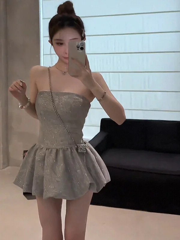 Sexy Beaded Strap Puffy Short Skirt Women's Spring Summer New Pure Desire High-End Slim Fit Waist Cinching Dress
Sexy Beaded Strap Puffy Short Skirt Women's Spring Summer New Pure Desire High-End Slim Fit Waist Cinching Dress