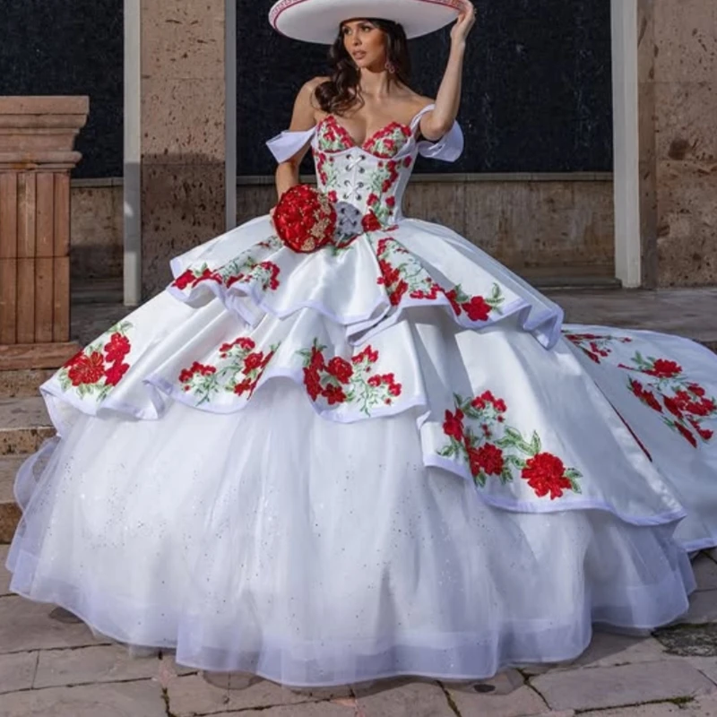 White Shiny Quinceanera Dresses Ball Gown Off The Shoulder Applique Lace Beads Tull Sweet 16 Dress Vestidos 15 De Anos
White Shiny Quinceanera Dresses Ball Gown Off The Shoulder Applique Lace Beads Tull Sweet 16 Dress Vestidos 15 De Anos