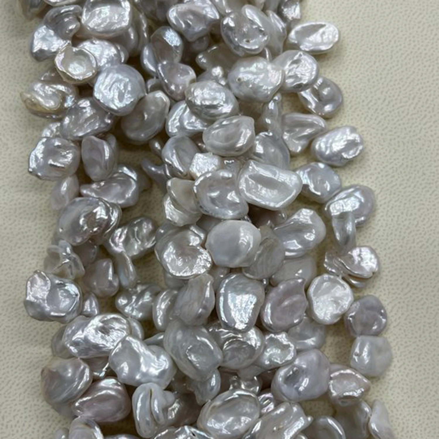 Natural Pearl 8x16-10x20mm Petals Freshwater White Necklace Semi-Finished Baroque DIY Materials Accessories Wholesale Jewelry
Natural Pearl 8x16-10x20mm Petals Freshwater White Necklace Semi-Finished Baroque DIY Materials Accessories Wholesale Jewelry