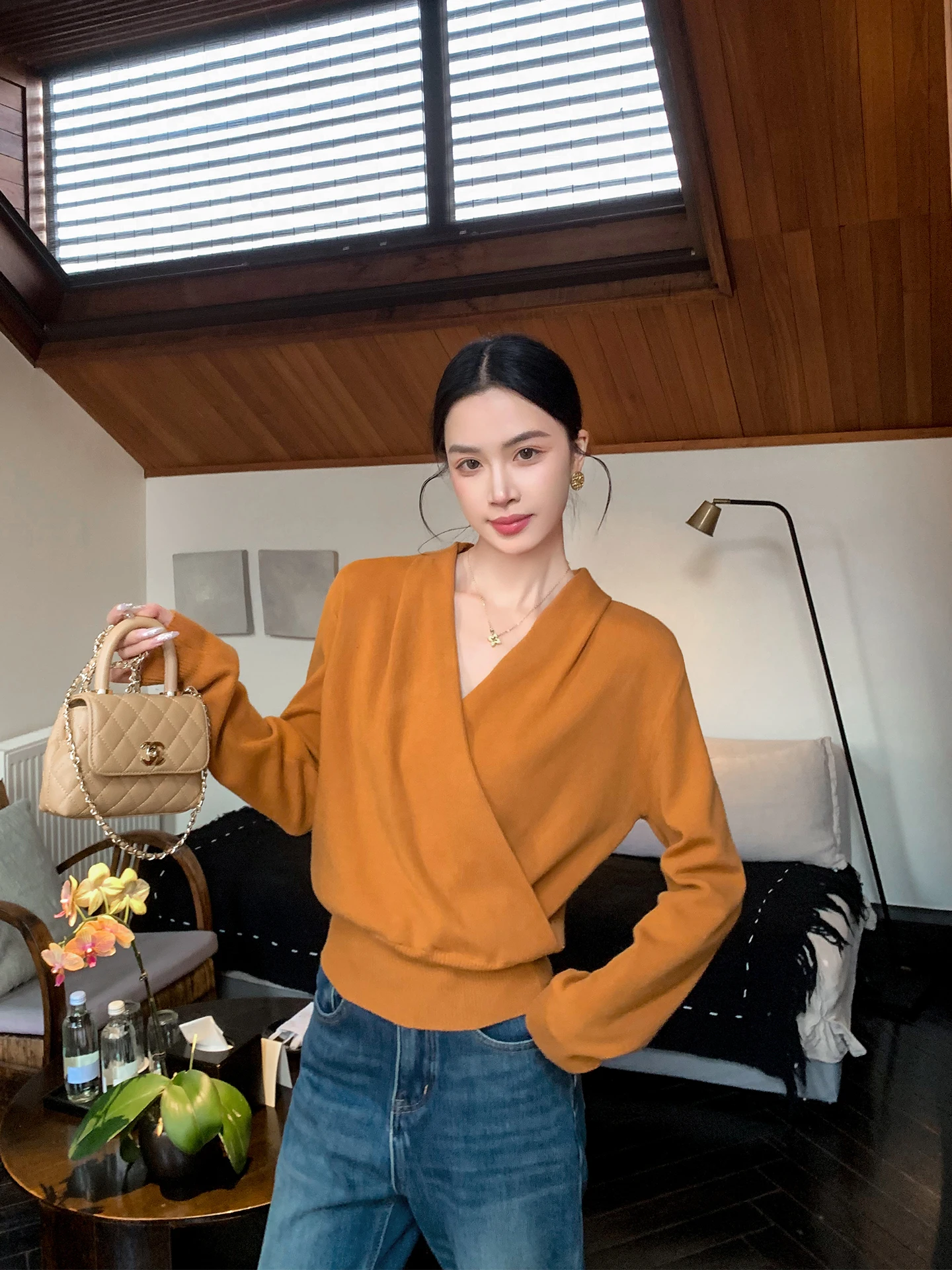 Ele V-Ne Cross Knitted Sweater Women's Faion Design Spring New Sle Comfortable Breathable Long Sve Top
Ele V-Ne Cross Knitted Sweater Women's Faion Design Spring New Sle Comfortable Breathable Long Sve Top