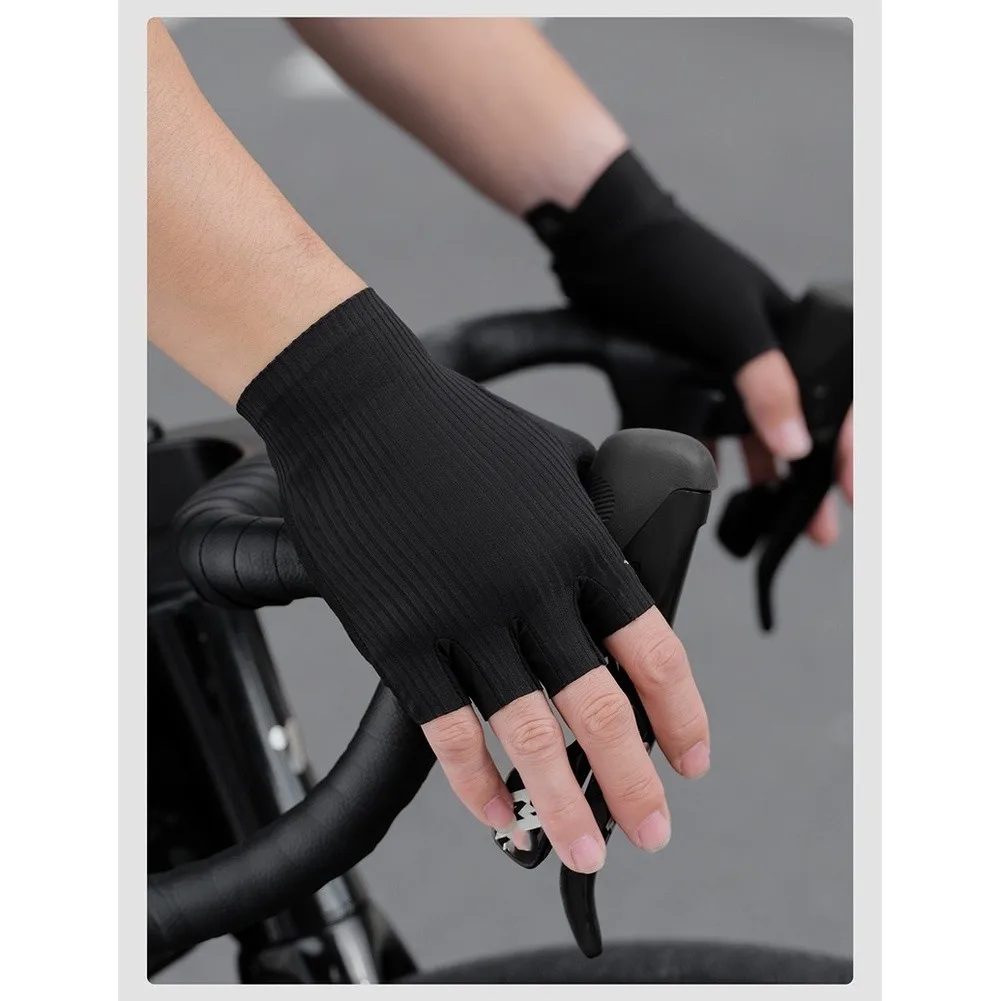 1pair Gloves Breathable 3D Mesh GEL Silicone Anti-Slip Women Men Bicycle Gloves Bike Half-finger Gloves Accessories Black
1pair Gloves Breathable 3D Mesh GEL Silicone Anti-Slip Women Men Bicycle Gloves Bike Half-finger Gloves Accessories Black