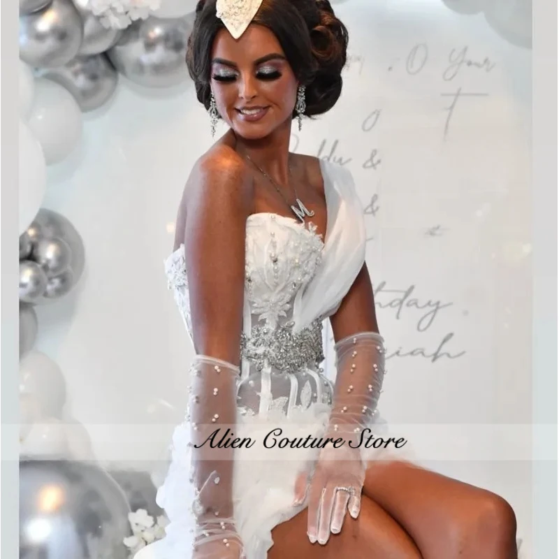 White Cocktail Dresses 2026 Luxury Pearls Ruffles One Shoulder Birthday Dresses Sleeveless Short Mini Party Wear Customized
White Cocktail Dresses 2026 Luxury Pearls Ruffles One Shoulder Birthday Dresses Sleeveless Short Mini Party Wear Customized
