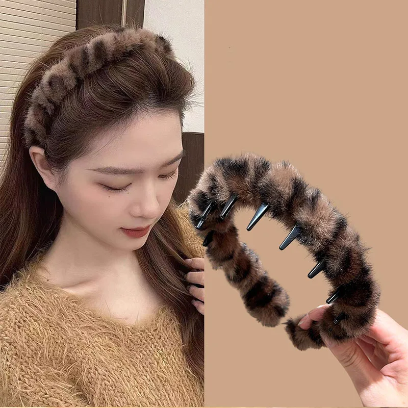 Winter Leopard Print Solid Plush Teethed Hairband For Women Girl Sweet Hair Ornament Headband Hair Hoop Fashion Hair Accessories
Winter Leopard Print Solid Plush Teethed Hairband For Women Girl Sweet Hair Ornament Headband Hair Hoop Fashion Hair Accessories