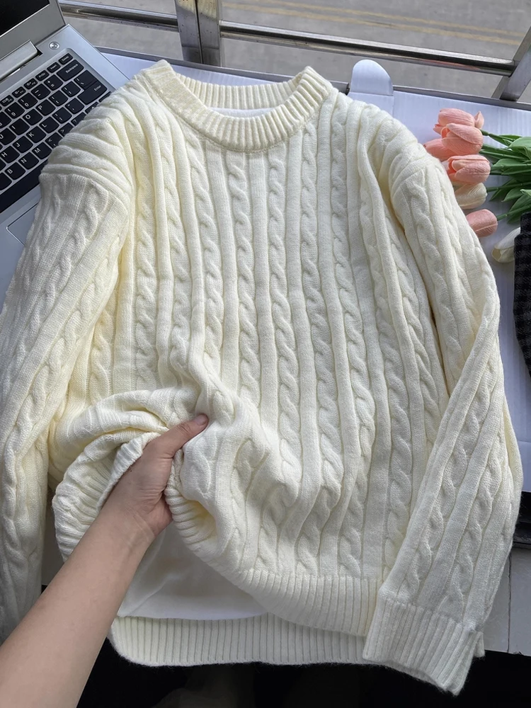 Loose Fit Knitted Sweater Men's Autumn Winter Casual Warm round Ne Twisted Knitwear Polyester Fiber Long Sve Youth Faion
Loose Fit Knitted Sweater Men's Autumn Winter Casual Warm round Ne Twisted Knitwear Polyester Fiber Long Sve Youth Faion