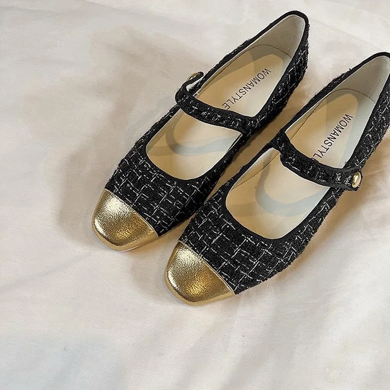 2025 Flat Mary Jane Shoes Women's Chunky Heel Low Heel Fashion French Style Single Shoes Buckle Design Comfortable Footwear
2025 Flat Mary Jane Shoes Women's Chunky Heel Low Heel Fashion French Style Single Shoes Buckle Design Comfortable Footwear