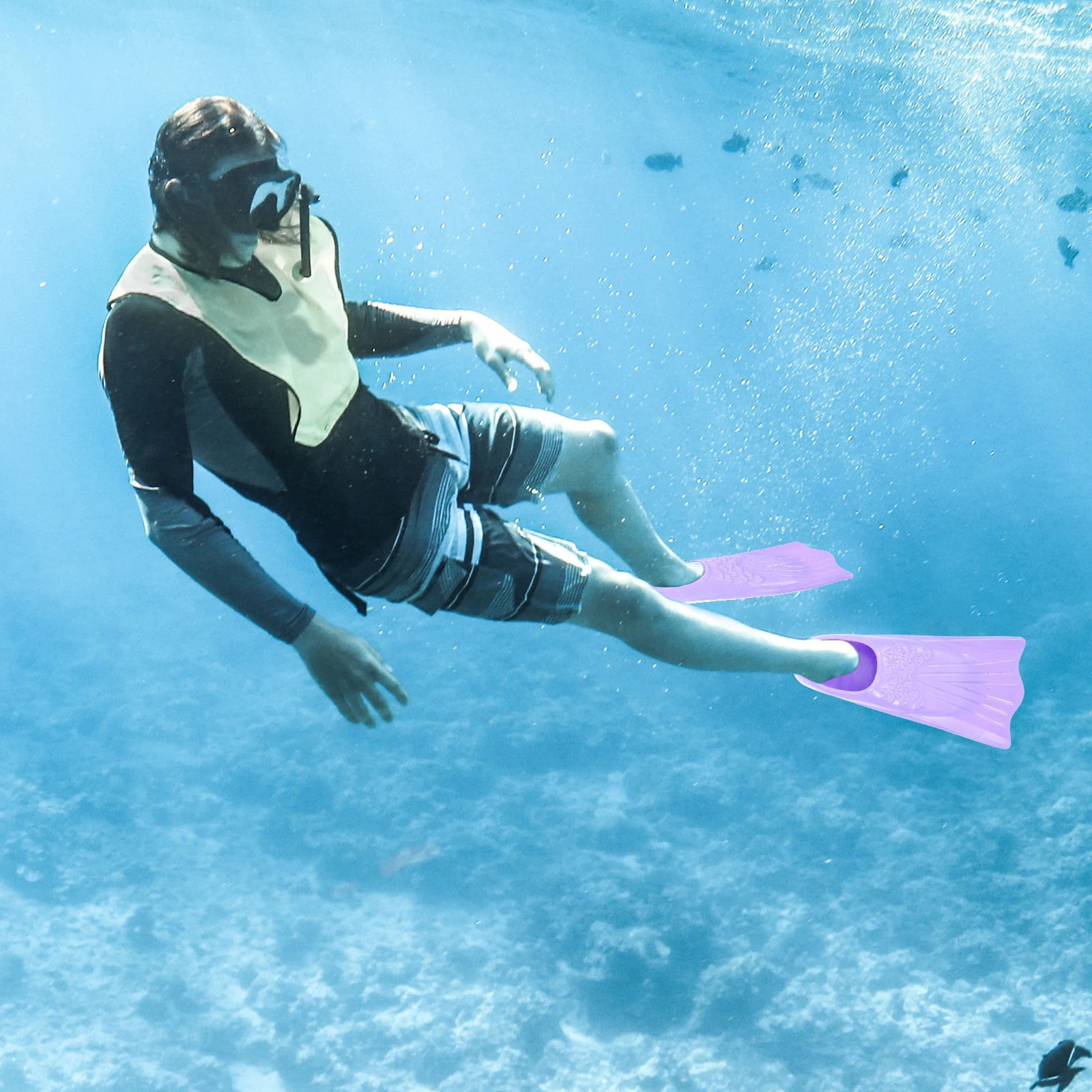 Silica Gel Flippers for Men Women Diving Snorkeling Open Heel Child Lightweight Portable Compact Size Flexible Design
Silica Gel Flippers for Men Women Diving Snorkeling Open Heel Child Lightweight Portable Compact Size Flexible Design