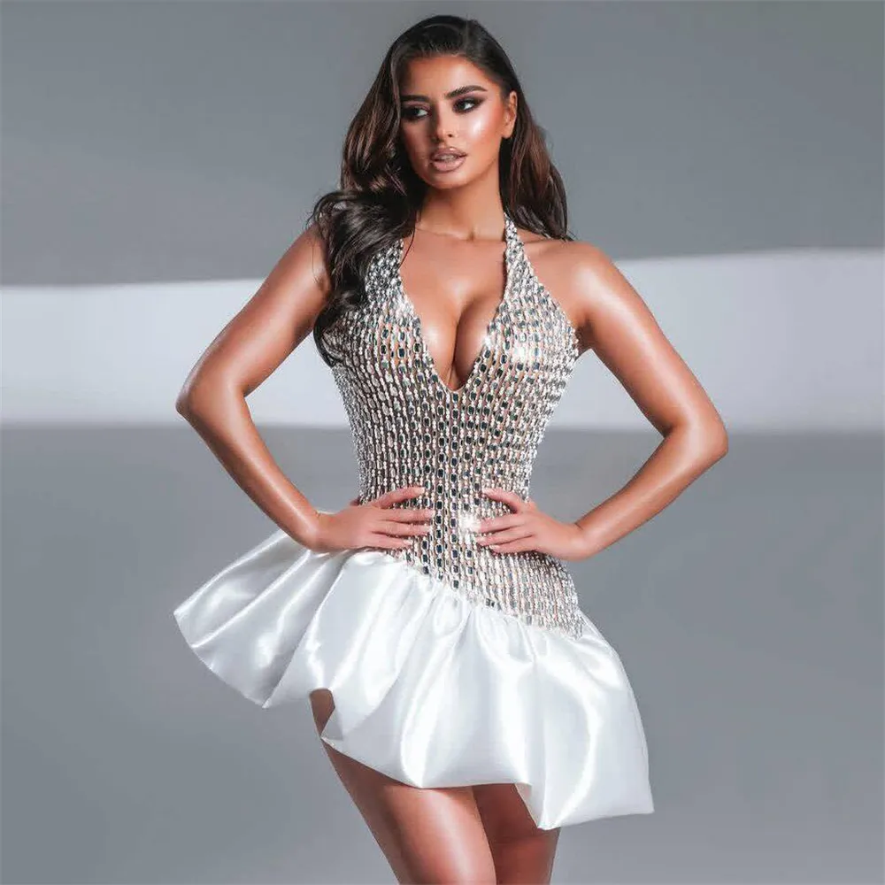 New luxury diamond studded neck bandage short skirt sexy deep V splicing party dress mini skirt star sexy ball short skirt
New luxury diamond studded neck bandage short skirt sexy deep V splicing party dress mini skirt star sexy ball short skirt