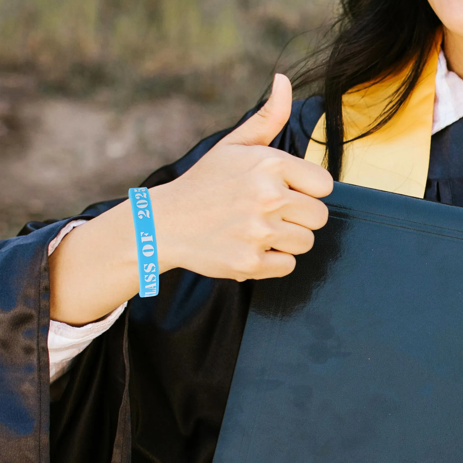 25Pcs Graduation Themed Wristbands Silicone Decorative Reusable Party Wristbands for High School College Graduations School
25Pcs Graduation Themed Wristbands Silicone Decorative Reusable Party Wristbands for High School College Graduations School