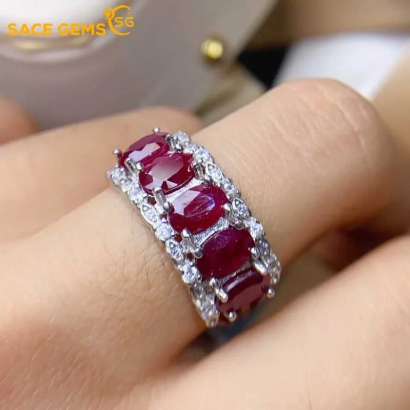 SACE GEMS новые женские ювелирные изделия кольцо с изменяемым размером женское серебро 4*6 мм натуральный рубин роскошный женский коктейль искусственное ювелирное изделие подарок
SACE GEMS новые женские ювелирные изделия кольцо с изменяемым размером женское серебро 4*6 мм натуральный рубин роскошный женский коктейль искусственное ювелирное изделие подарок