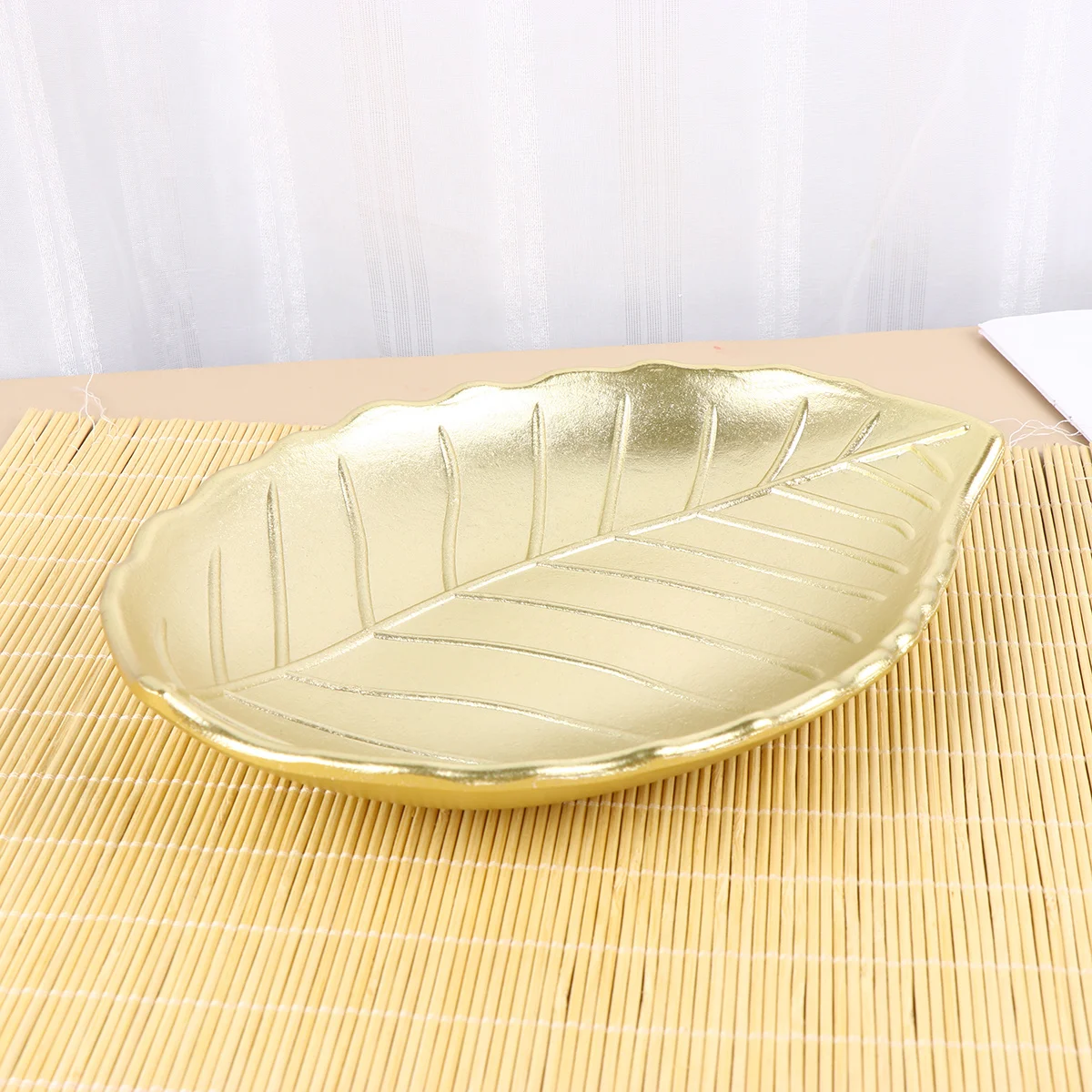 Деревянный поднос в форме золотистого листа, декоративный органайзер для хранения ювелирных изделий, органайзер для макияжа, поднос для спальни, ванной комнаты, гостиной, фруктовых конфет
Деревянный поднос в форме золотистого листа, декоративный органайзер для хранения ювелирных изделий, органайзер для макияжа, поднос для спальни, ванной комнаты, гостиной, фруктовых конфет