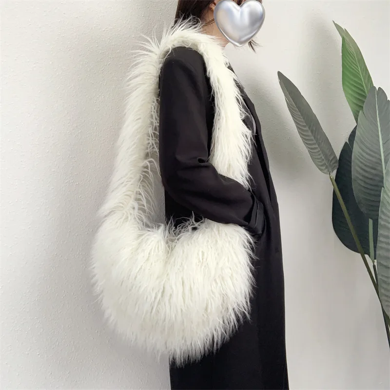 Fashion Vintage Fake Fur Ladies Shoulder Bag Sweet Cool Plush Female Messenger Bags Solid Color Large Capacity Women's Handbag
Fashion Vintage Fake Fur Ladies Shoulder Bag Sweet Cool Plush Female Messenger Bags Solid Color Large Capacity Women's Handbag