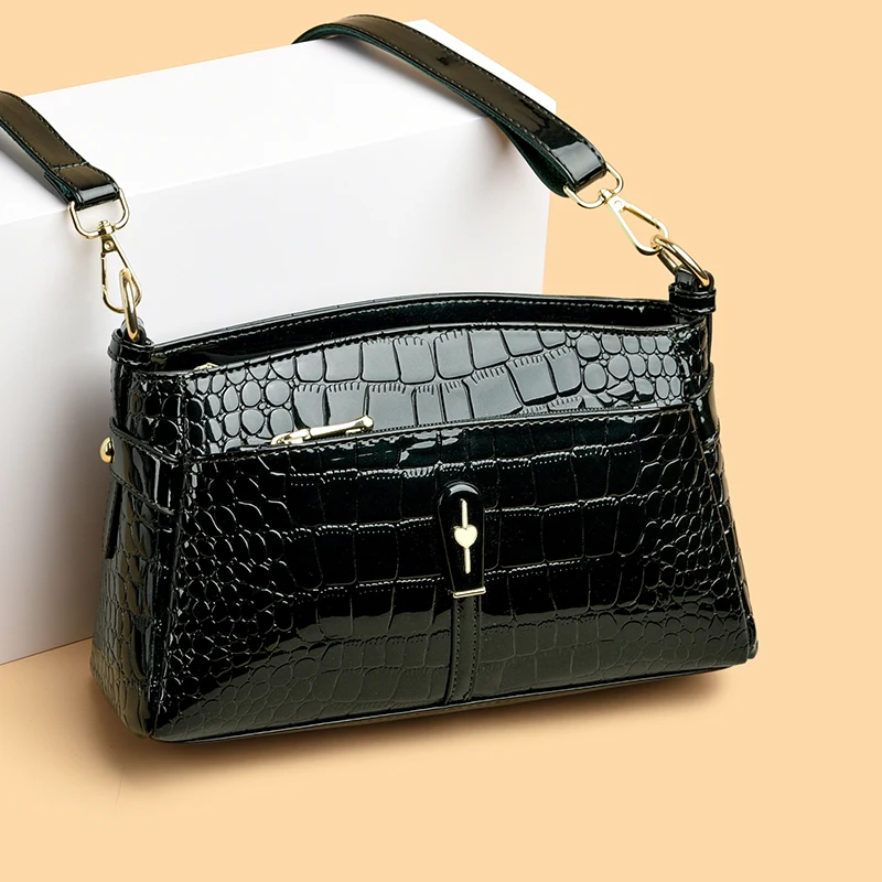Luxury Patent Leather Handbags for Women Designer Crocodile Pattern Women Shoulder Crossbody Bag Fashion Ladies Messenger Purses
Luxury Patent Leather Handbags for Women Designer Crocodile Pattern Women Shoulder Crossbody Bag Fashion Ladies Messenger Purses