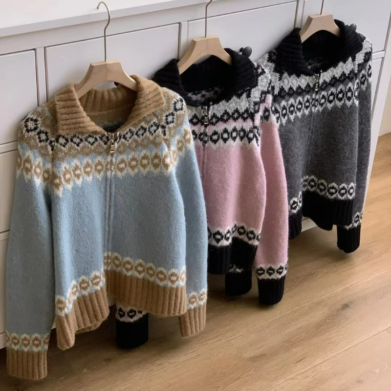 Women Print Knit Sweater Zipper Cardigan Turn Down Collar Full Sleeved Jumpers Sweaters Casual Splice Streetwear Thick
Women Print Knit Sweater Zipper Cardigan Turn Down Collar Full Sleeved Jumpers Sweaters Casual Splice Streetwear Thick