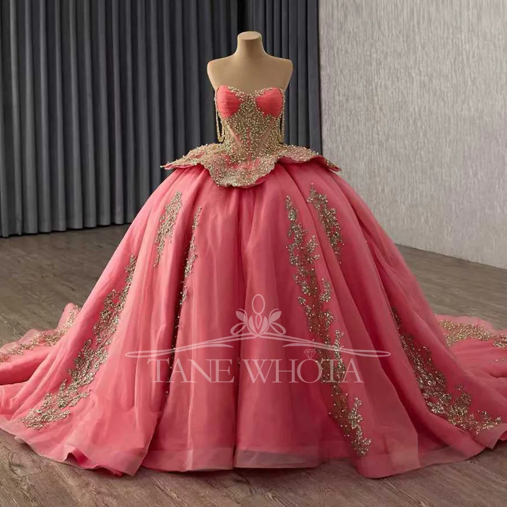 Peach Pink Quinceanera Dresses Sweetheart Sleeveless Lace Up Back Beading Sequined Vestidos De 15 Años
Peach Pink Quinceanera Dresses Sweetheart Sleeveless Lace Up Back Beading Sequined Vestidos De 15 Años